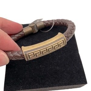 Bosymart Brown Leather Braided Bracelet with Clasp New with Box!